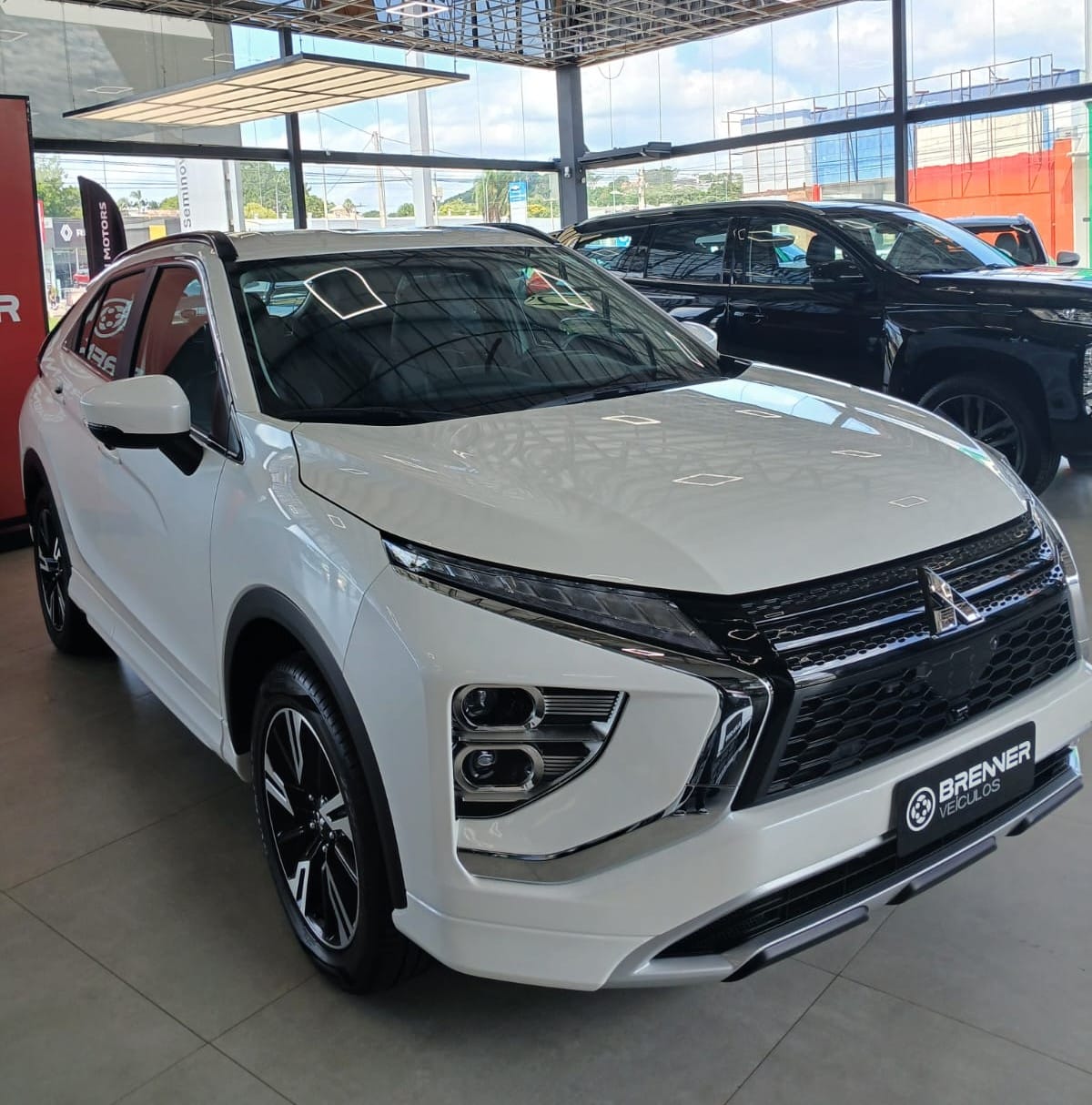 Foto ECLIPSE CROSS HPE 1.5 AT - 2025