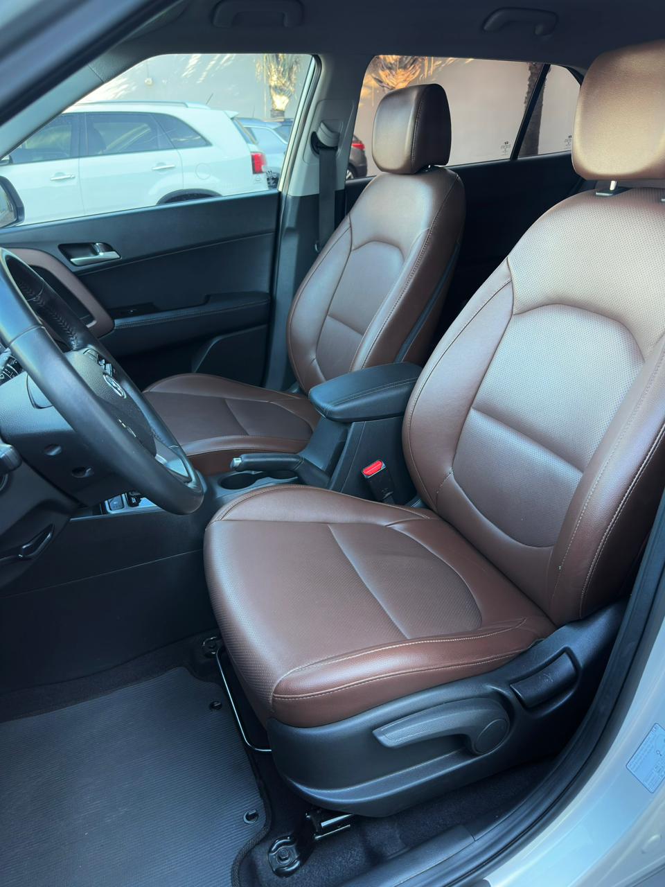 Foto CRETA PRESTIGE 2.0 AT - 2017