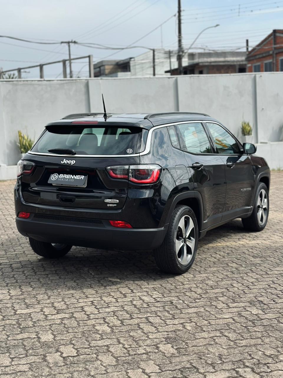 Foto COMPASS LONGITUDE 2.0 4X2 FLEX 16V AT - 2017