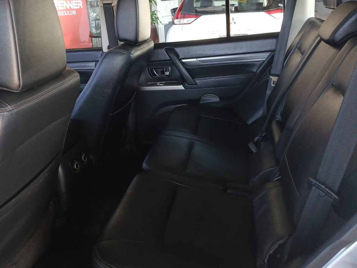 Foto Pajero Full HPE 4X4 AT 3.2 2016