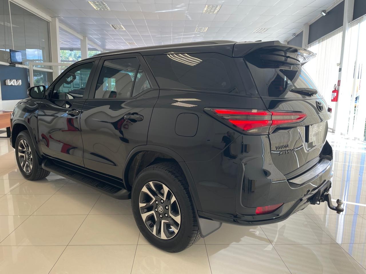 Foto Toyota SW4 Diamond 2024