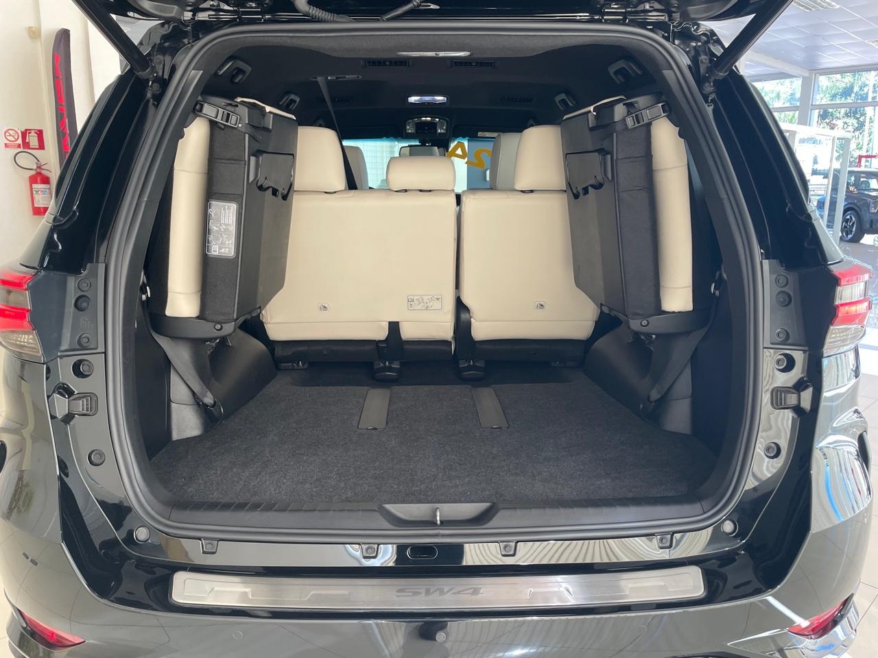 Foto Toyota SW4 Diamond 2024