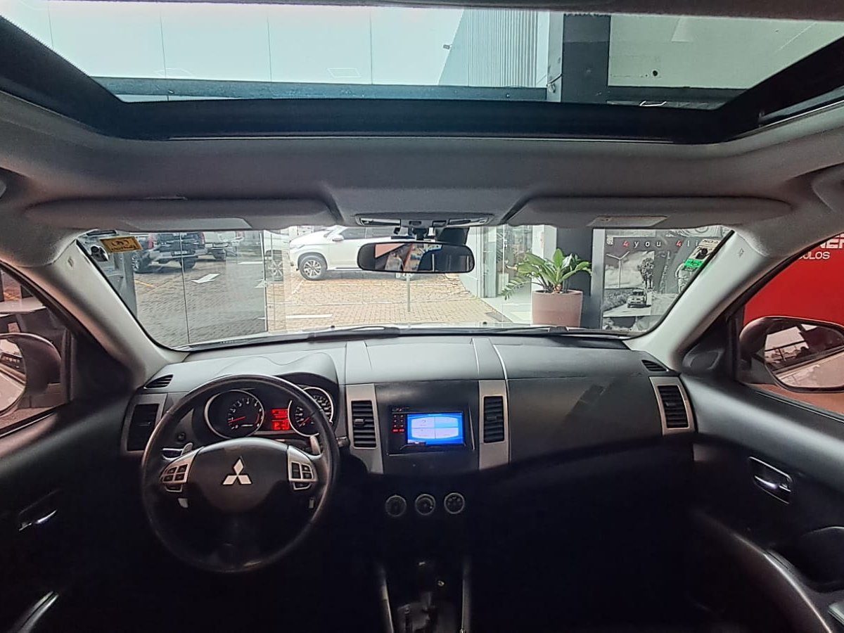Foto Mitsubishi Outlander 2012