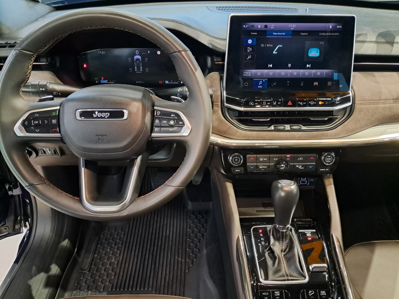 Foto Jeep Commander Overland 2.0T Gasolina