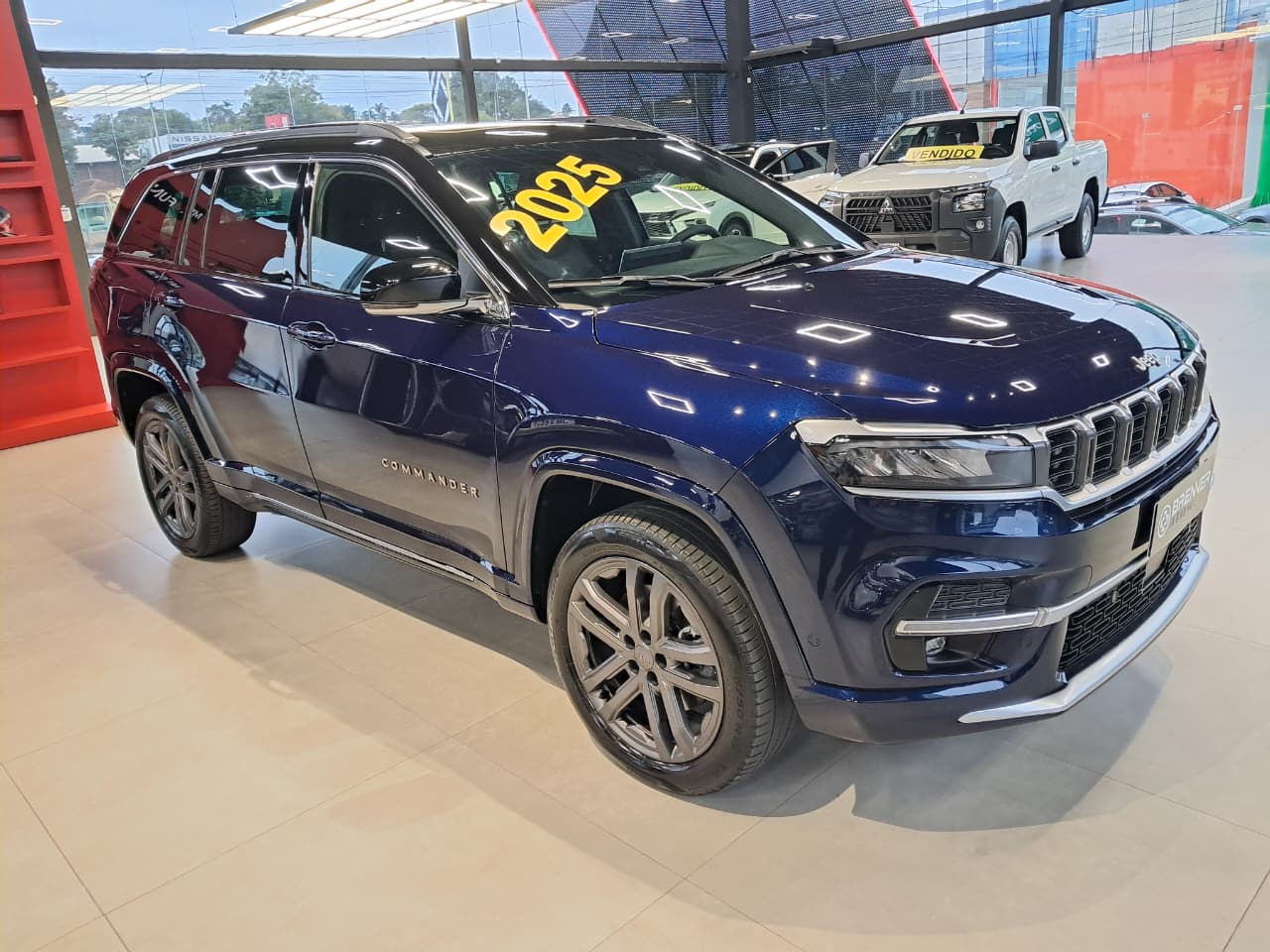 Foto Jeep Commander Overland 2.0T Gasolina