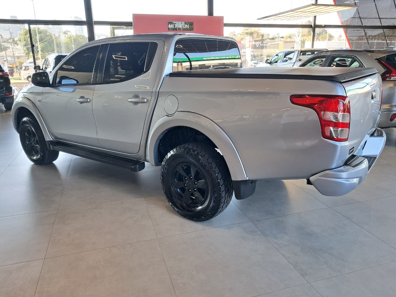 Foto L200 Triton GLS MT 2018