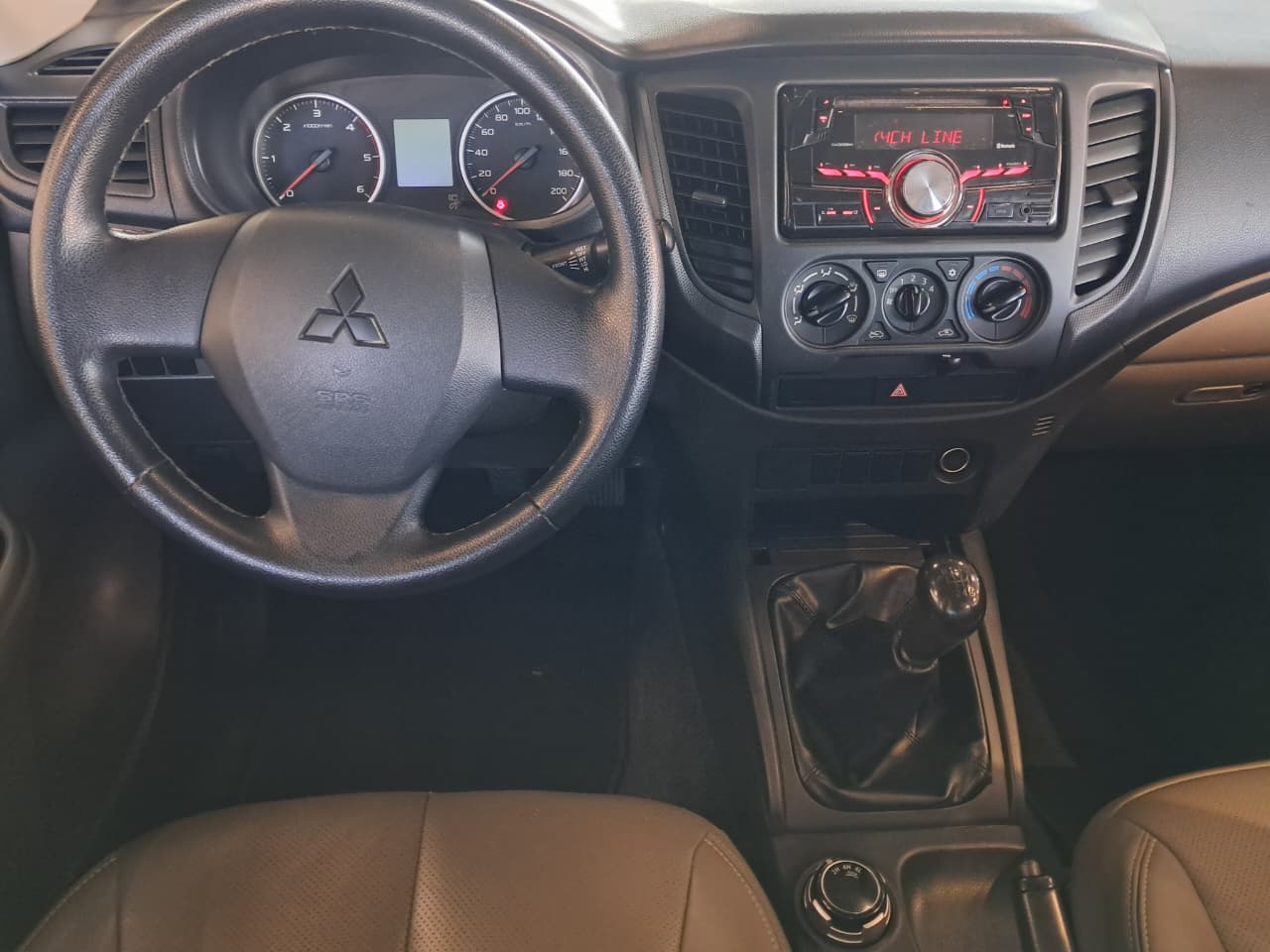 Foto L200 Triton GLS MT 2018