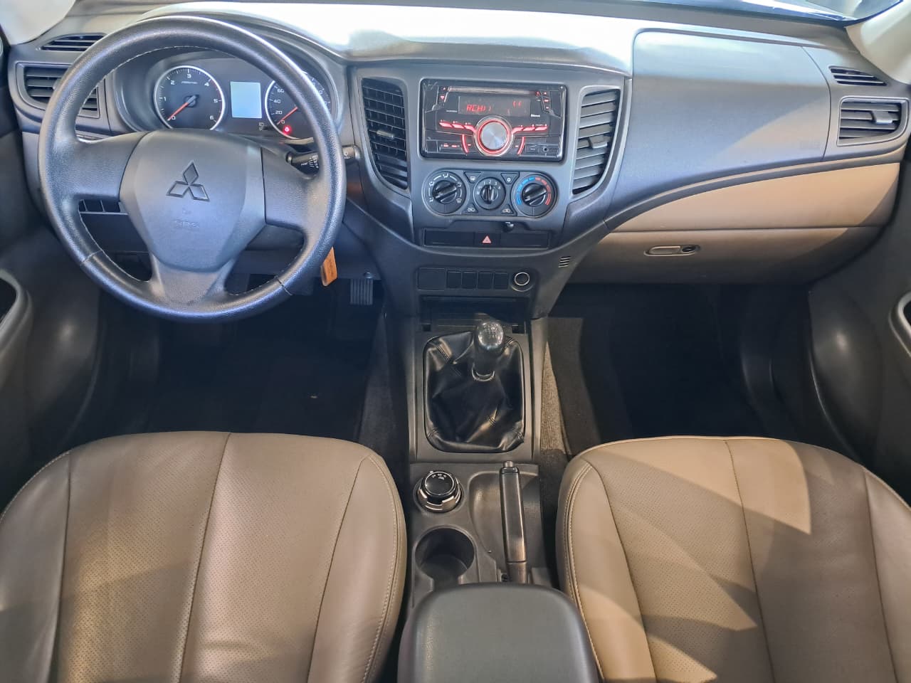 Foto L200 Triton GLS MT 2018