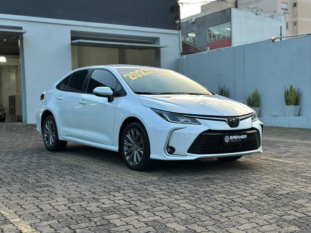 Foto Toyota Corolla XEI 2023