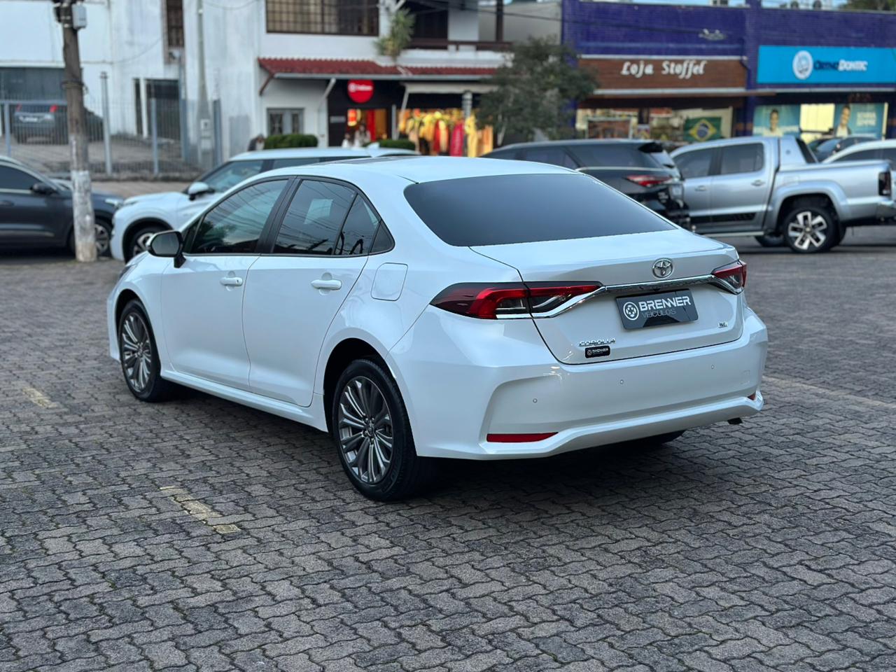 Foto Toyota Corolla XEI 2023