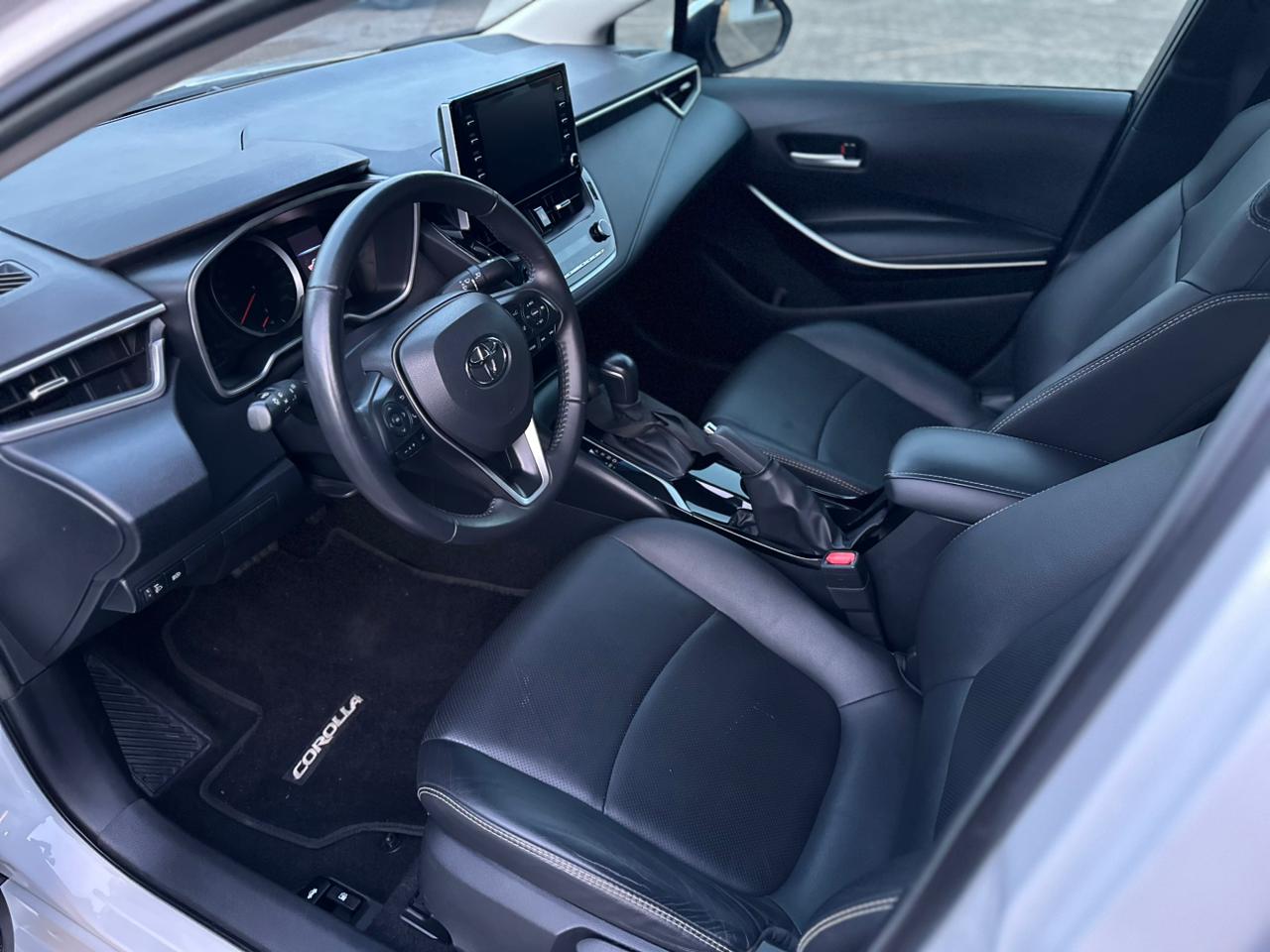Foto Toyota Corolla XEI 2023
