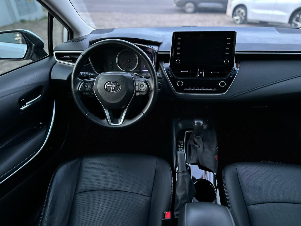 Foto Toyota Corolla XEI 2023