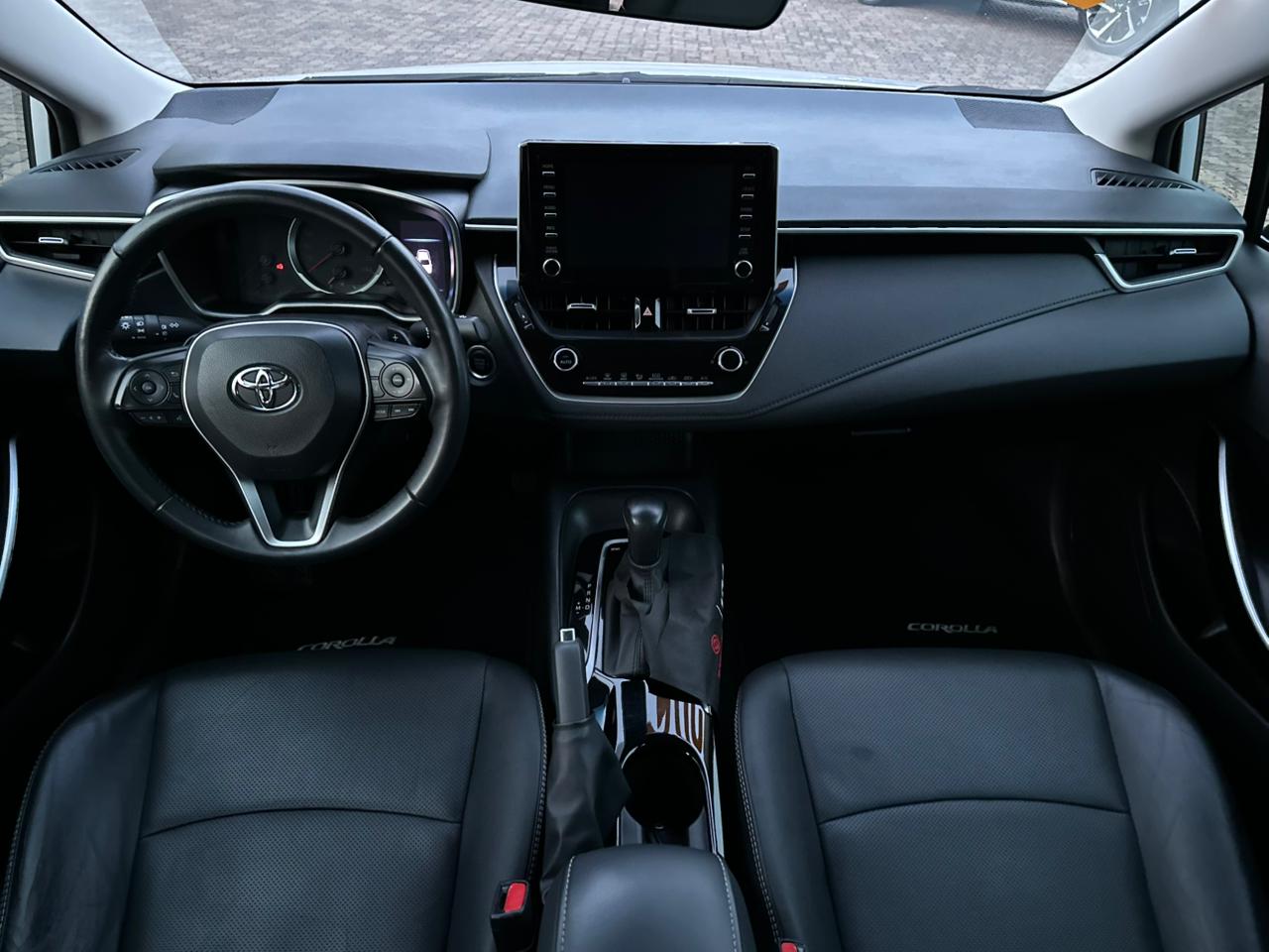 Foto Toyota Corolla XEI 2023