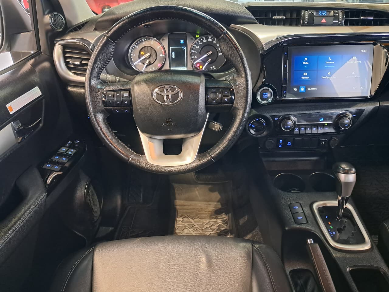 Foto Toyota Hilux SRV 2025