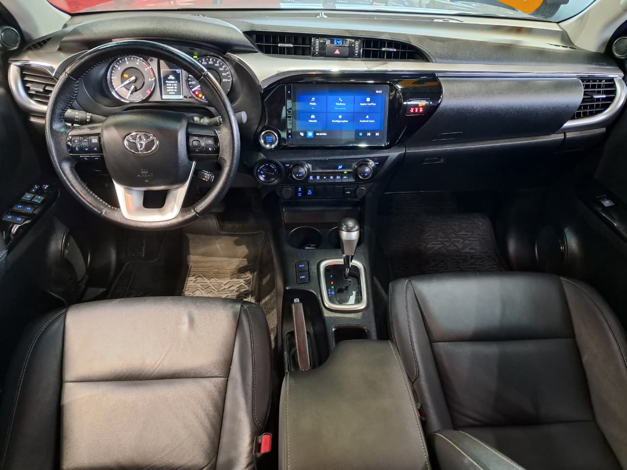 Foto Toyota Hilux SRV 2025