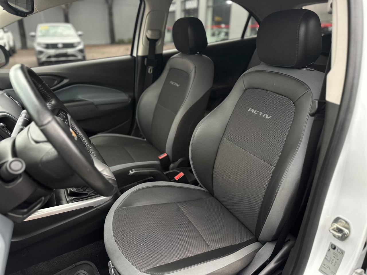 Foto Chevrolet Onix Activ 1.4 MT6 2019