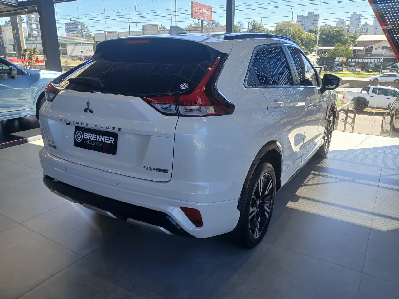 Foto Mitsubishi Eclipse Cross HPE-S 4x4 2025