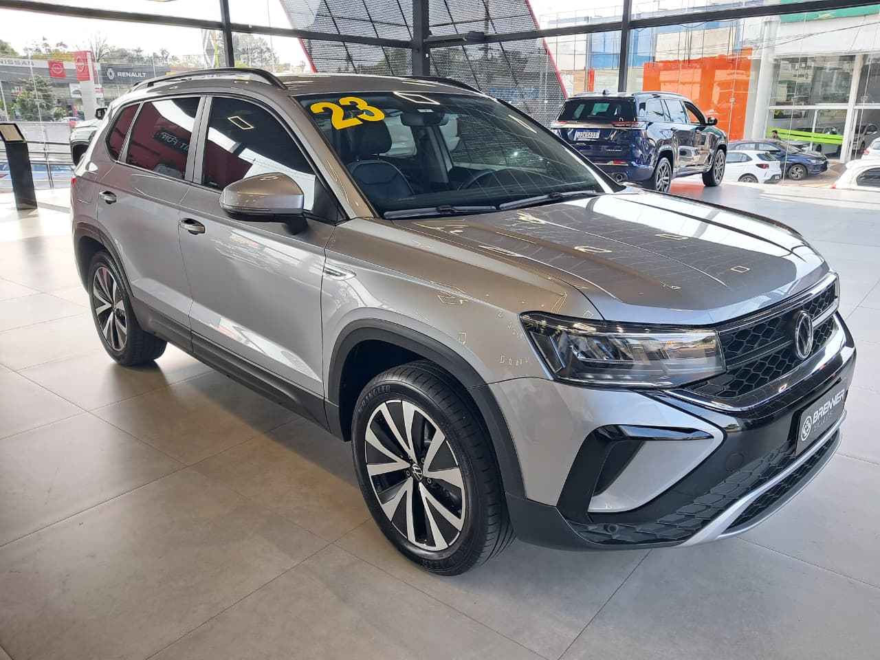 Foto Volkswagen Taos Comfortline 250 TSI 2023