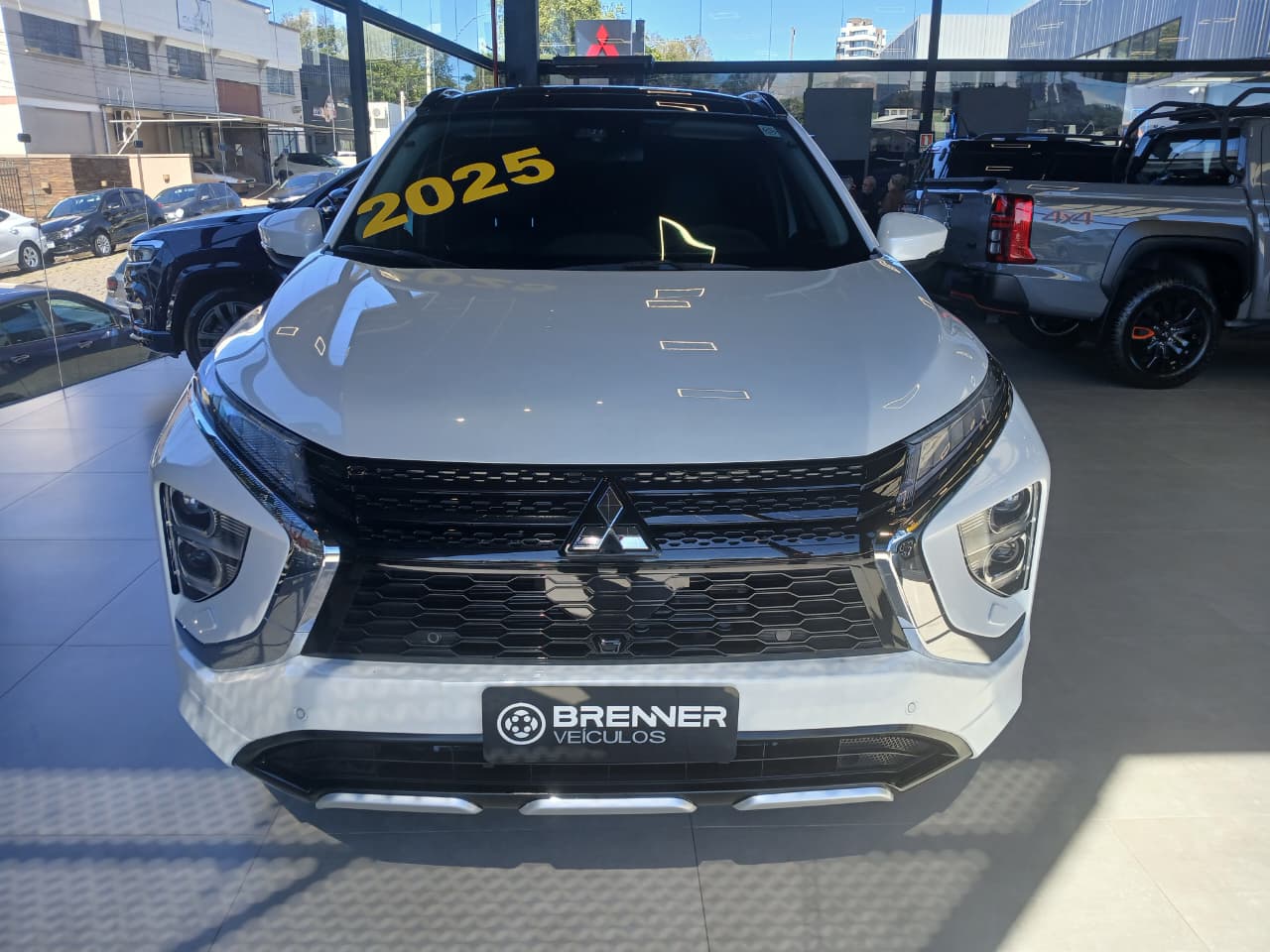 Foto Mitsubishi Eclipse Cross HPE-S 4x4 2025
