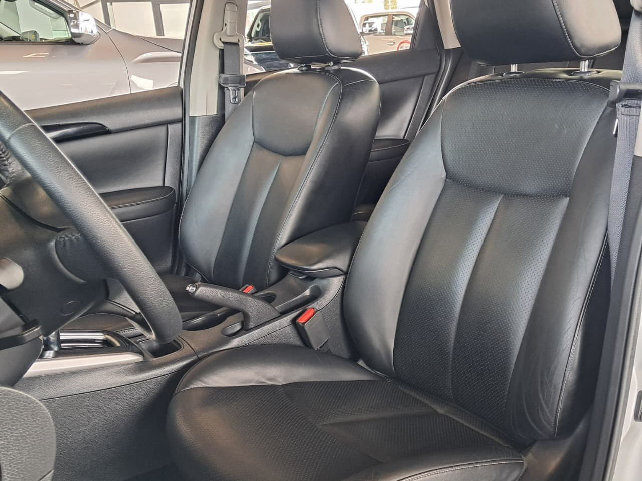 Foto Nissan Sentra SL 2019