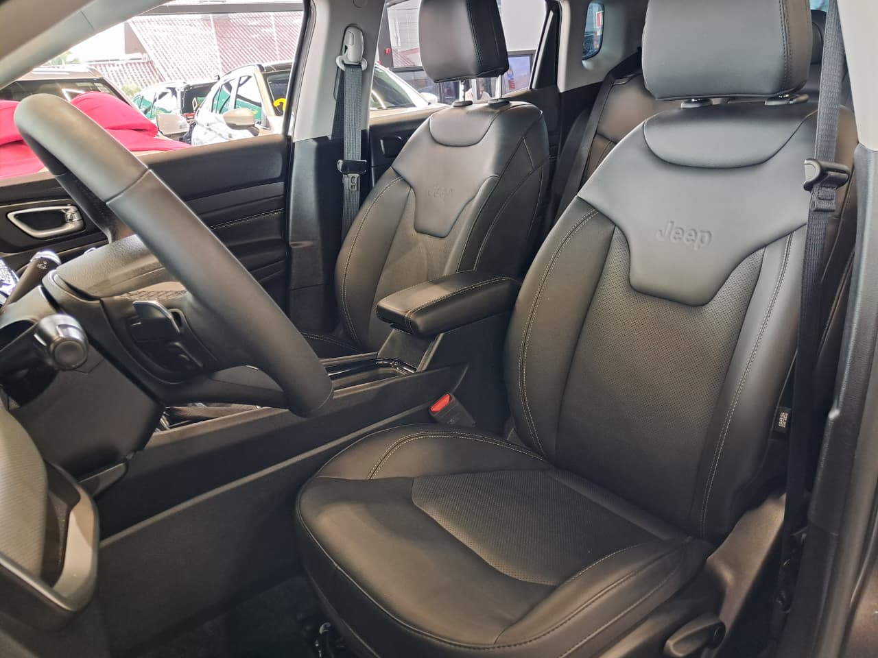 Foto Jeep Compass Longitude 1.3T 2025