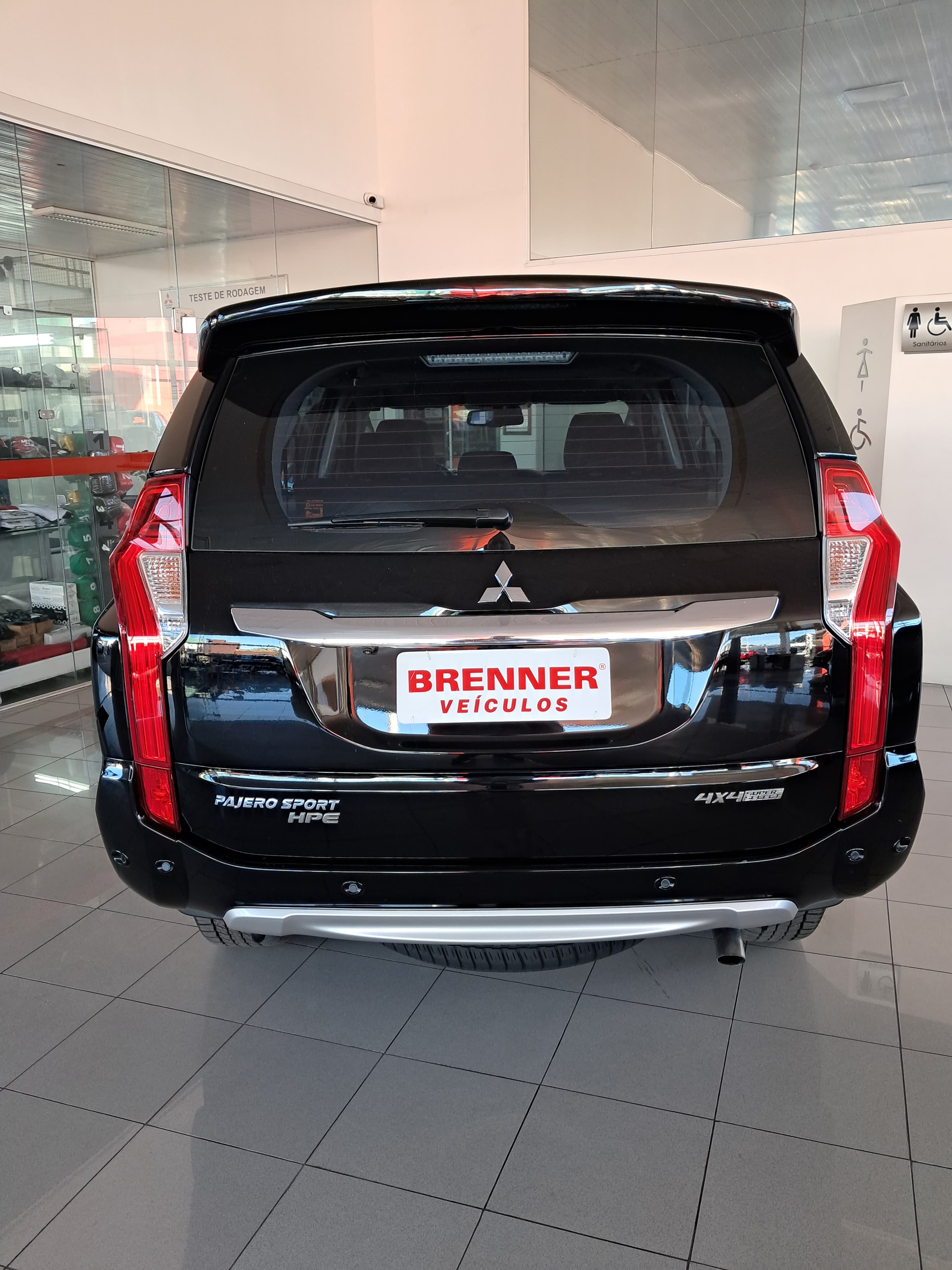 Foto Pajero Sport HPE 2.4 4x4   Turbo Diesel AT 2020