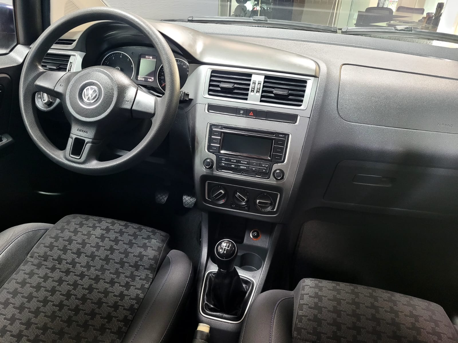 Foto Fox Comfortline 1.0 4P - 2015 