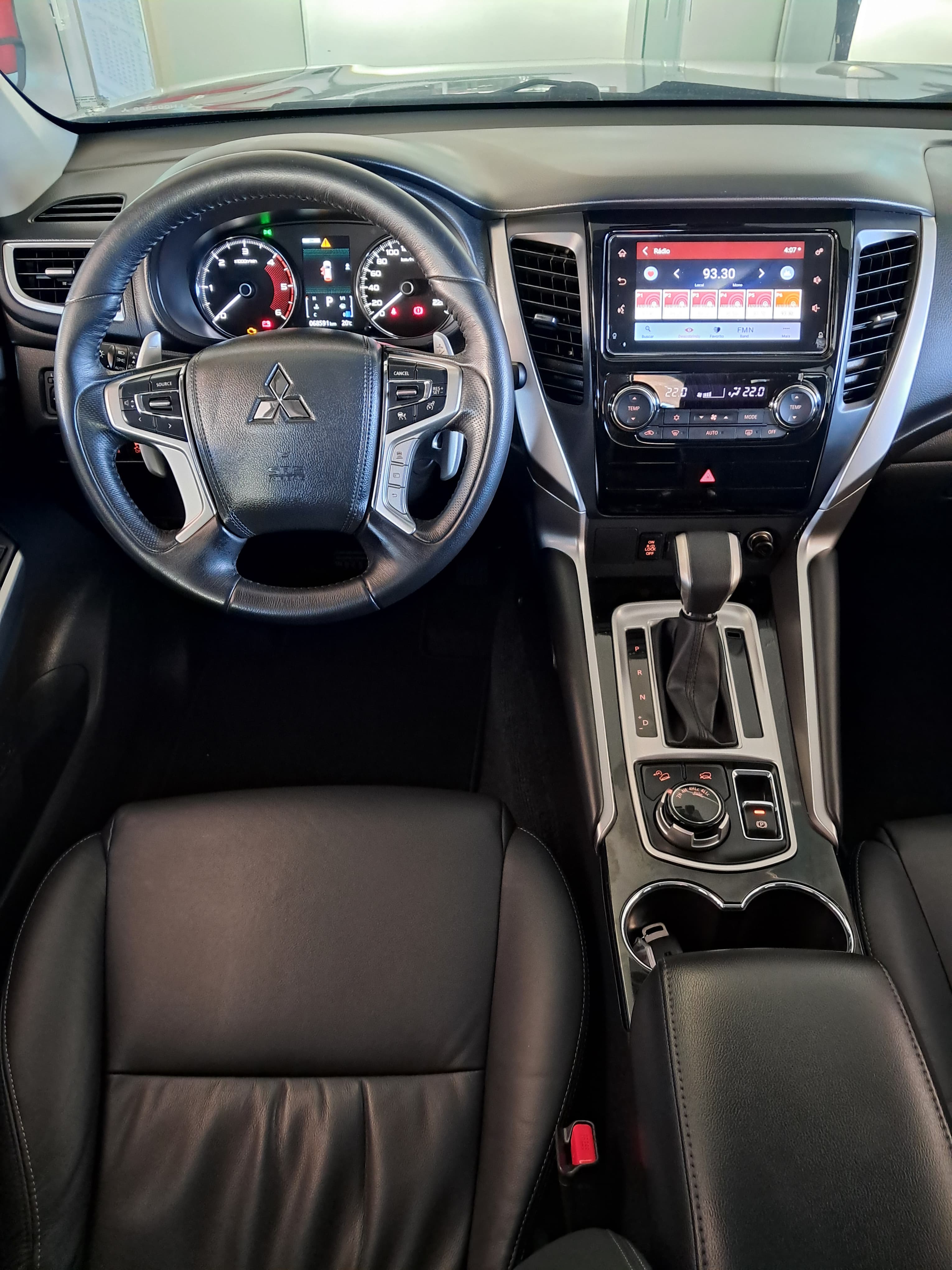 Foto Pajero Sport HPE 2.4 4x4   Turbo Diesel AT 2020